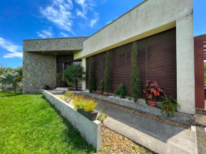 Casa campestre con WIFI + gran zona húmeda y verde